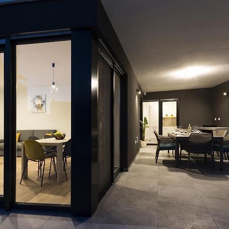 Modern 3-Bedroom Villa With A Private Pool Pula Buitenkant foto